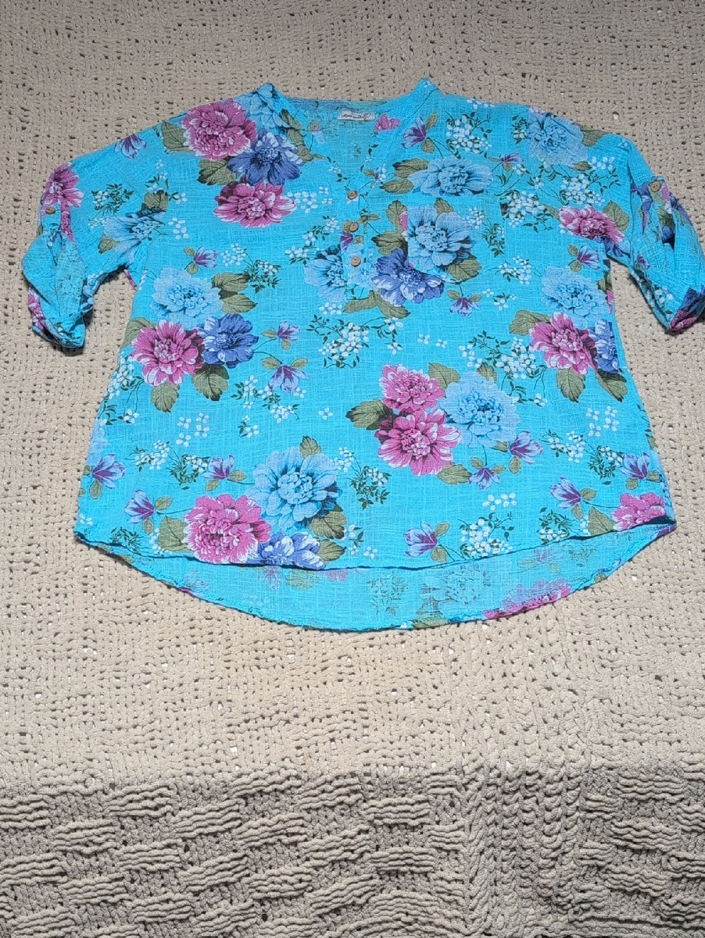 383- Made In Italy - Bright Turquoise Floral Button HenleyTop 100% Cotton